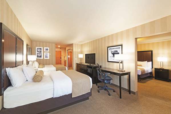 Suite - La Quinta Inn & Suites Towne Square Boise