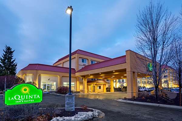 Exterior view - La Quinta Inn & Suites Towne Square Boise