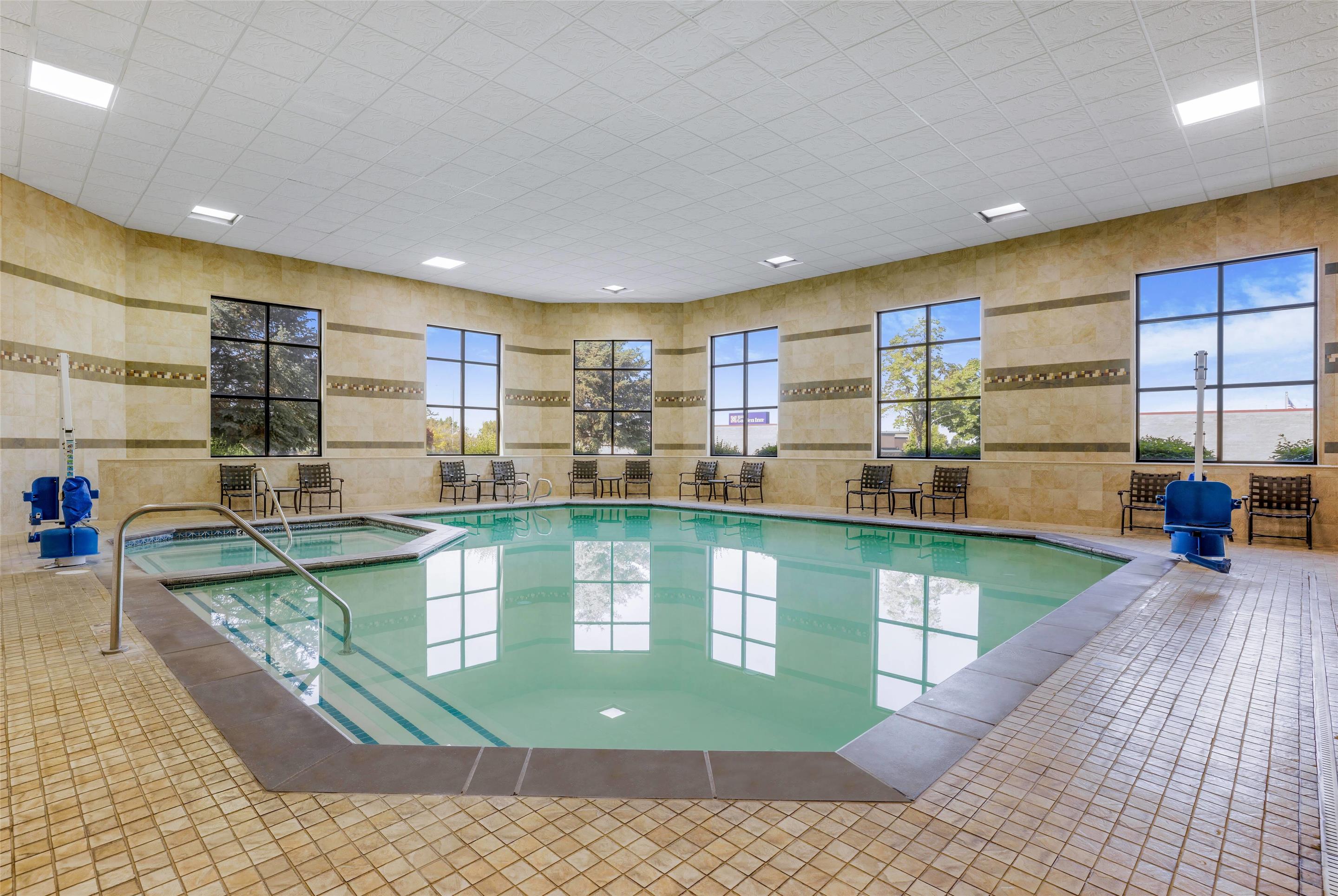 Pool - indoor | La Quinta Inn & Suites by Wyndham Twin Falls