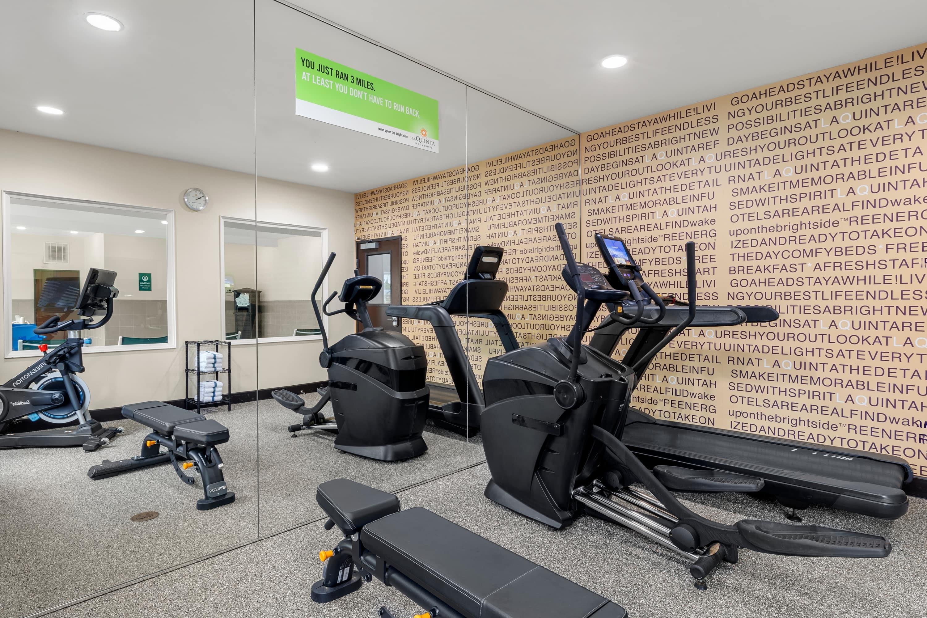 Health club fitness center gym | La Quinta Inn & Suites by Wyndham Auburn