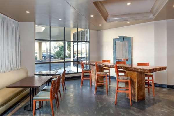  - La Quinta Inn & Suites Secaucus - I-95, Exit 17