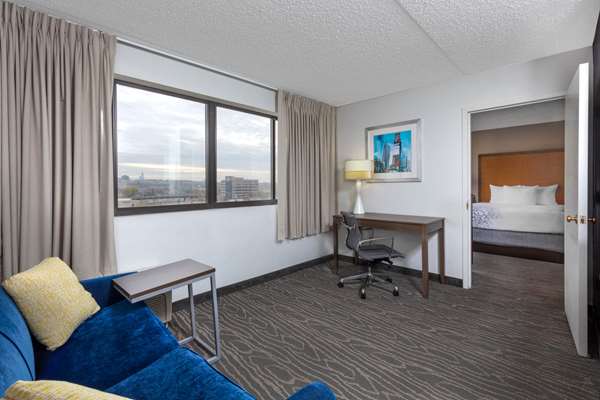 Suite - La Quinta Inn & Suites Secaucus - I-95, Exit 17