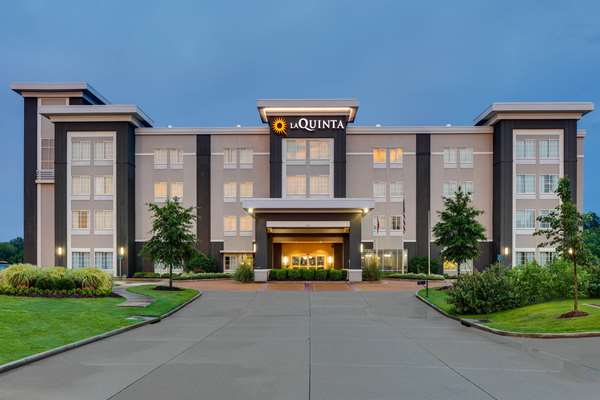 Exterior view - La Quinta Inn & Suites Starkville