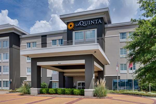 Exterior view - La Quinta Inn & Suites Starkville