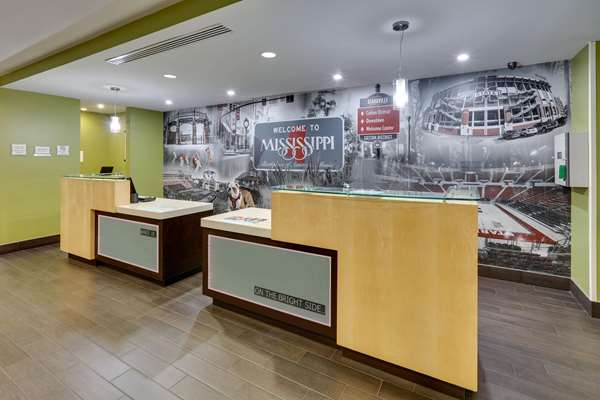  - La Quinta Inn & Suites Starkville