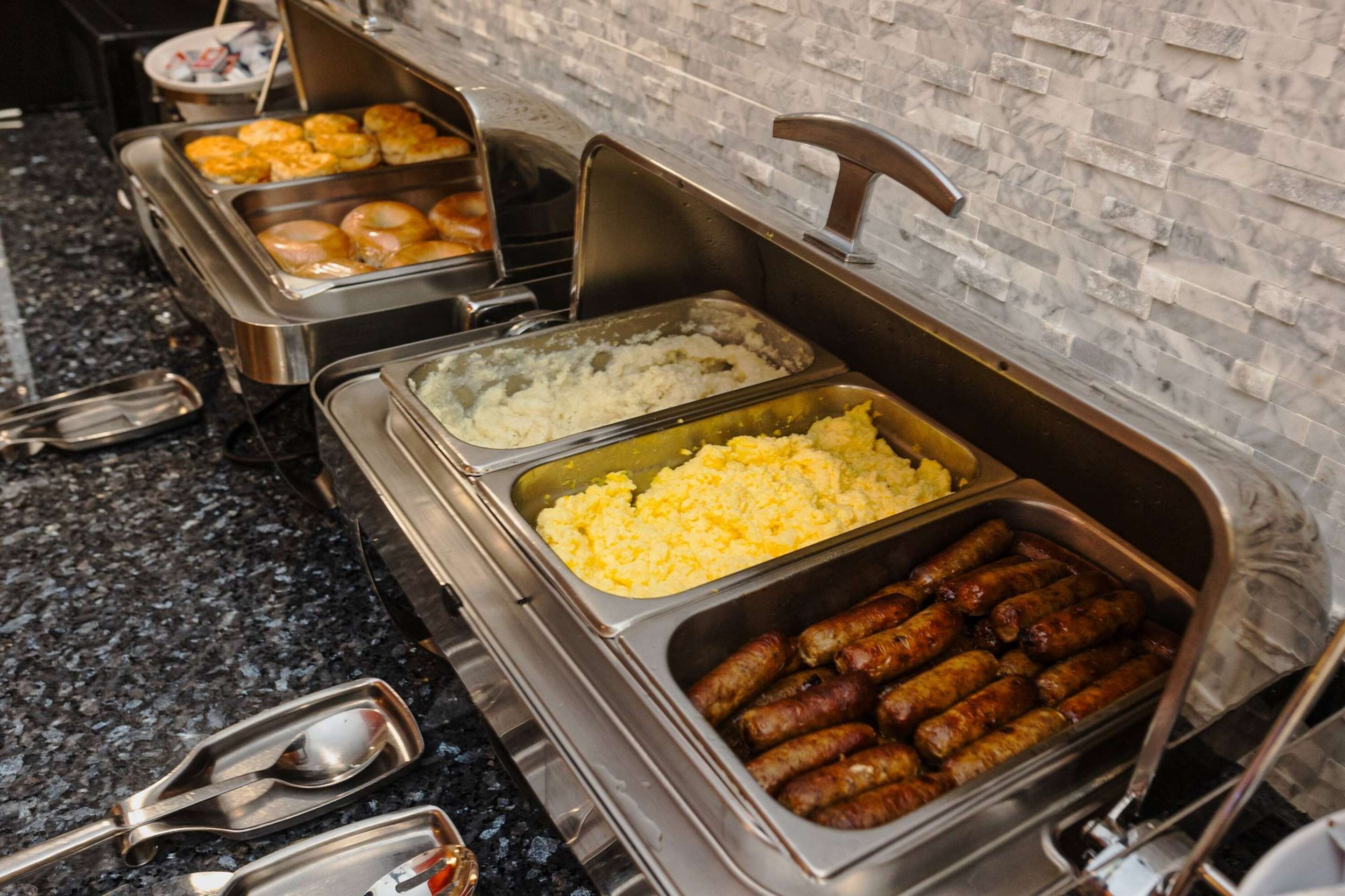 Property amenity | La Quinta Inn & Suites by Wyndham Starkville at MSU