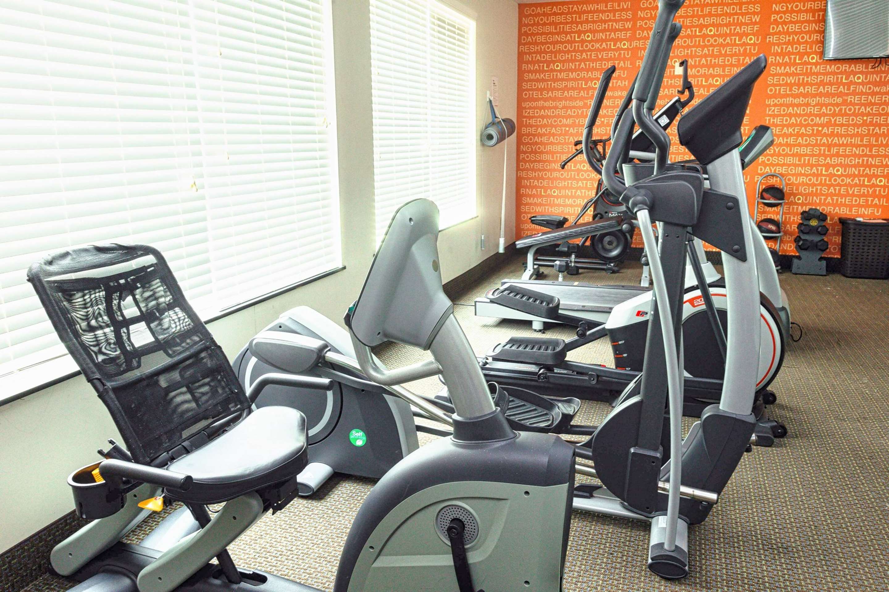 Health club fitness center gym | La Quinta Inn & Suites by Wyndham Starkville at MSU