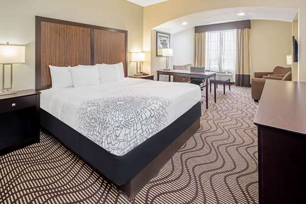 Suite - La Quinta Inn & Suites Gonzales - I-10, Exit 177