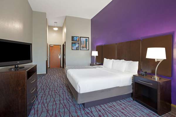  - La Quinta Inn & Suites North Pasadena