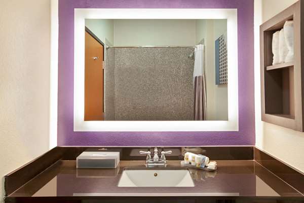  - La Quinta Inn & Suites North Pasadena