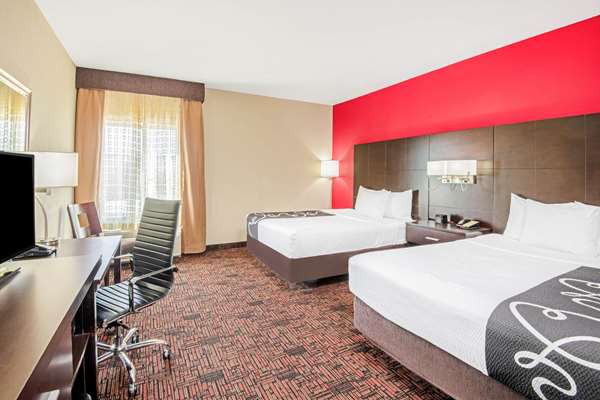  - La Quinta Inn & Suites Elk City - I-40, Exit 41