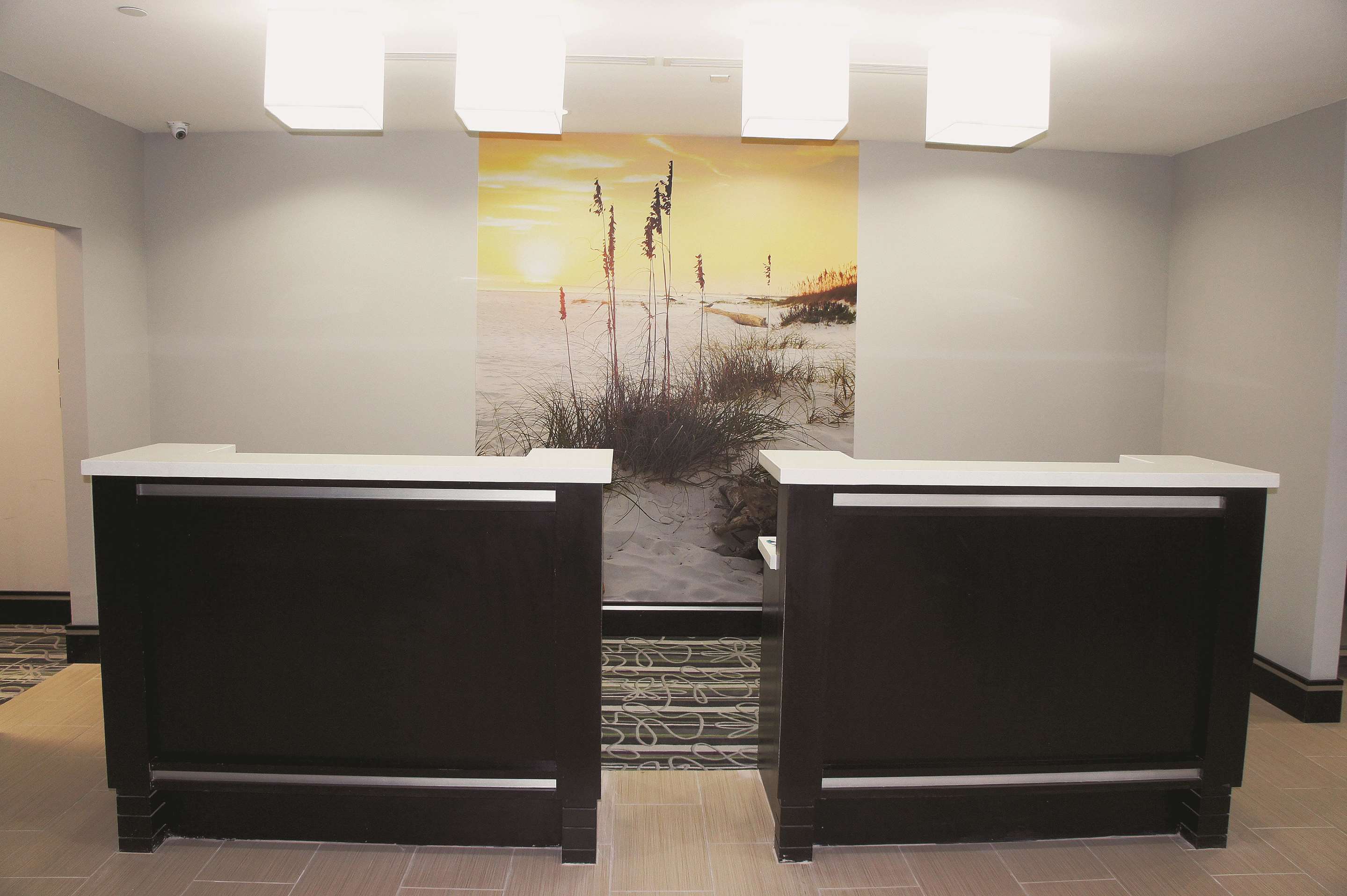 Lobby | La Quinta Inn & Suites by Wyndham Rockport - Fulton
