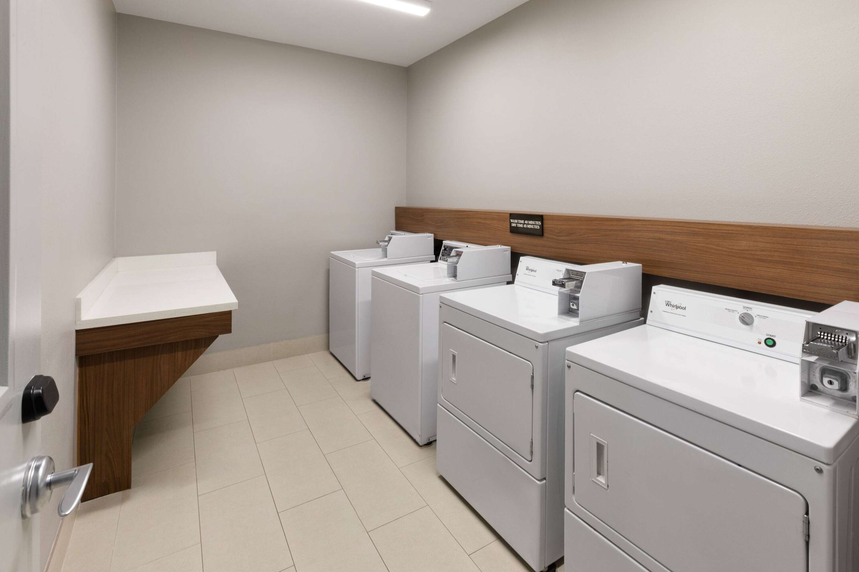 Laundry | La Quinta Inn & Suites by Wyndham Rockport - Fulton
