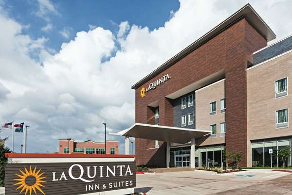 Exterior view - La Quinta Inn & Suites South College Station