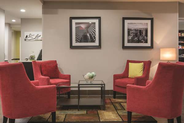  - La Quinta Inn & Suites Brooklyn