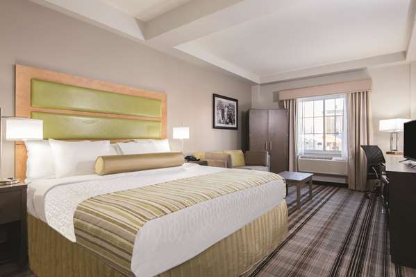  - La Quinta Inn & Suites Brooklyn