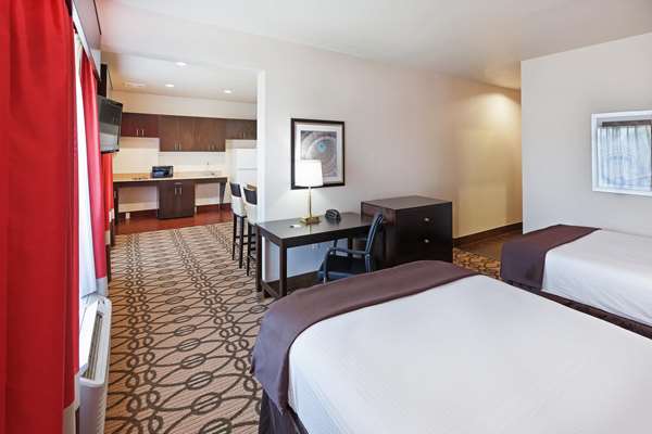 Suite - La Quinta Inn & Suites Pearsall