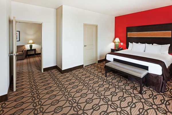 Suite - La Quinta Inn & Suites Pearsall