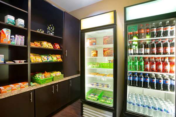  - La Quinta Inn & Suites Pearsall