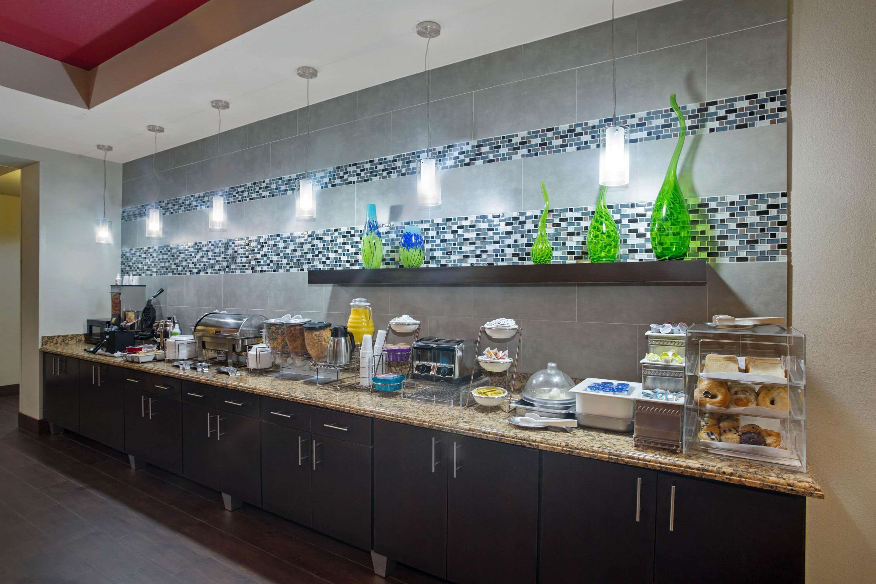Property amenity | La Quinta Inn & Suites by Wyndham Pearsall