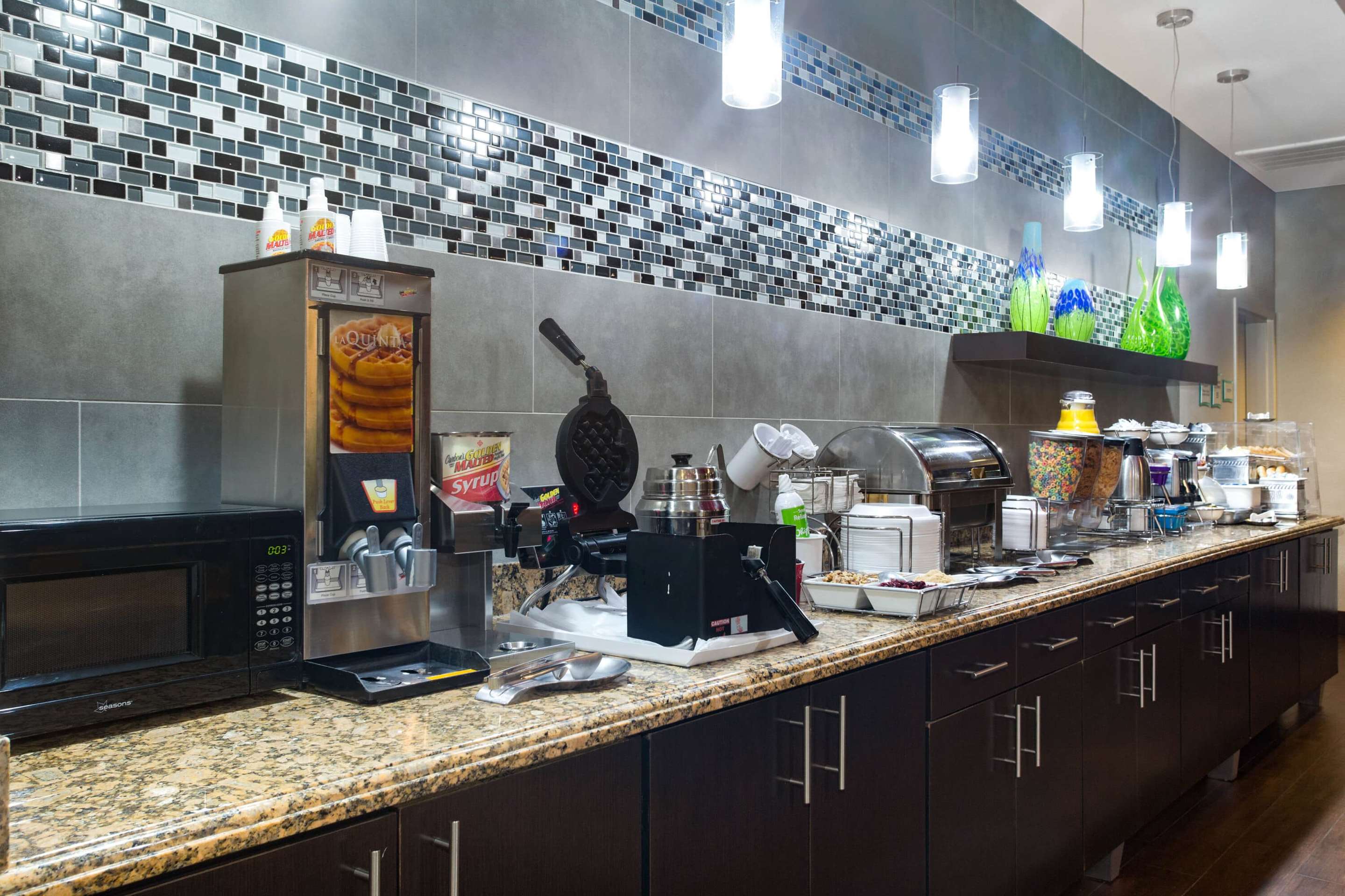 Property amenity | La Quinta Inn & Suites by Wyndham Pearsall