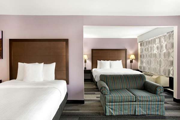 Suite - La Quinta Inn & Suites SGF Airport Springfield - I-44, Exit 75