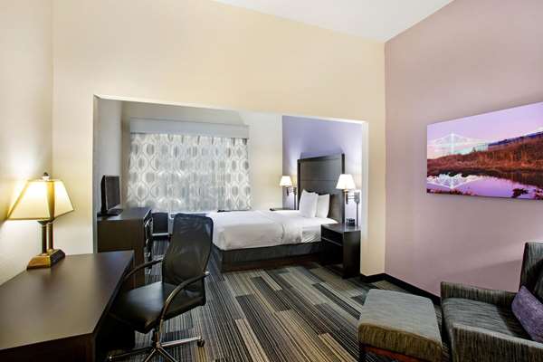  - La Quinta Inn & Suites SGF Airport Springfield - I-44, Exit 75
