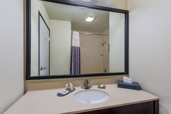  - La Quinta Inn & Suites Henderson - I-76, Exit 10