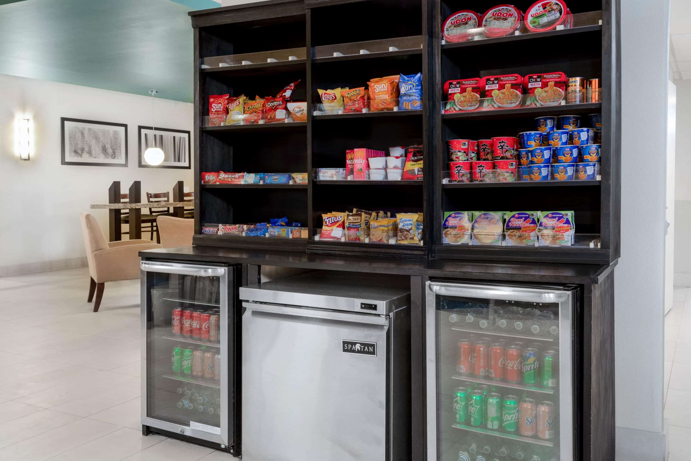 Property amenity | La Quinta Inn & Suites by Wyndham Henderson-Northeast Denver