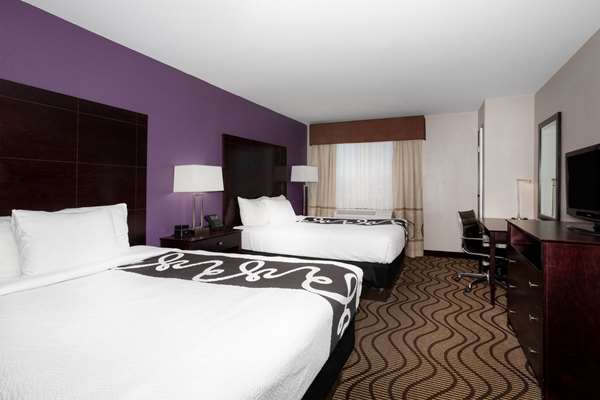  - La Quinta Inn & Suites Henderson - I-76, Exit 10