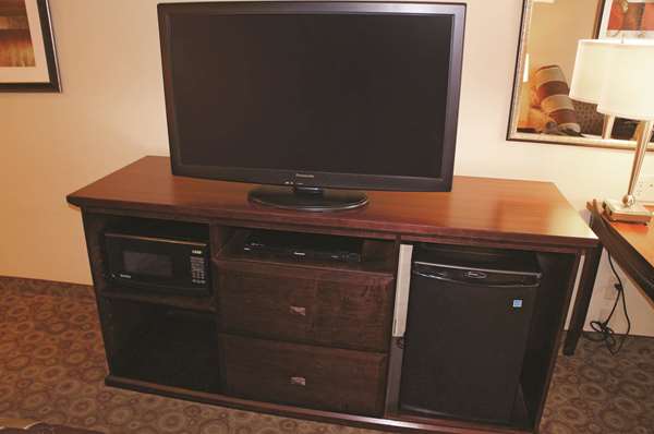  - La Quinta Inn & Suites Dickinson