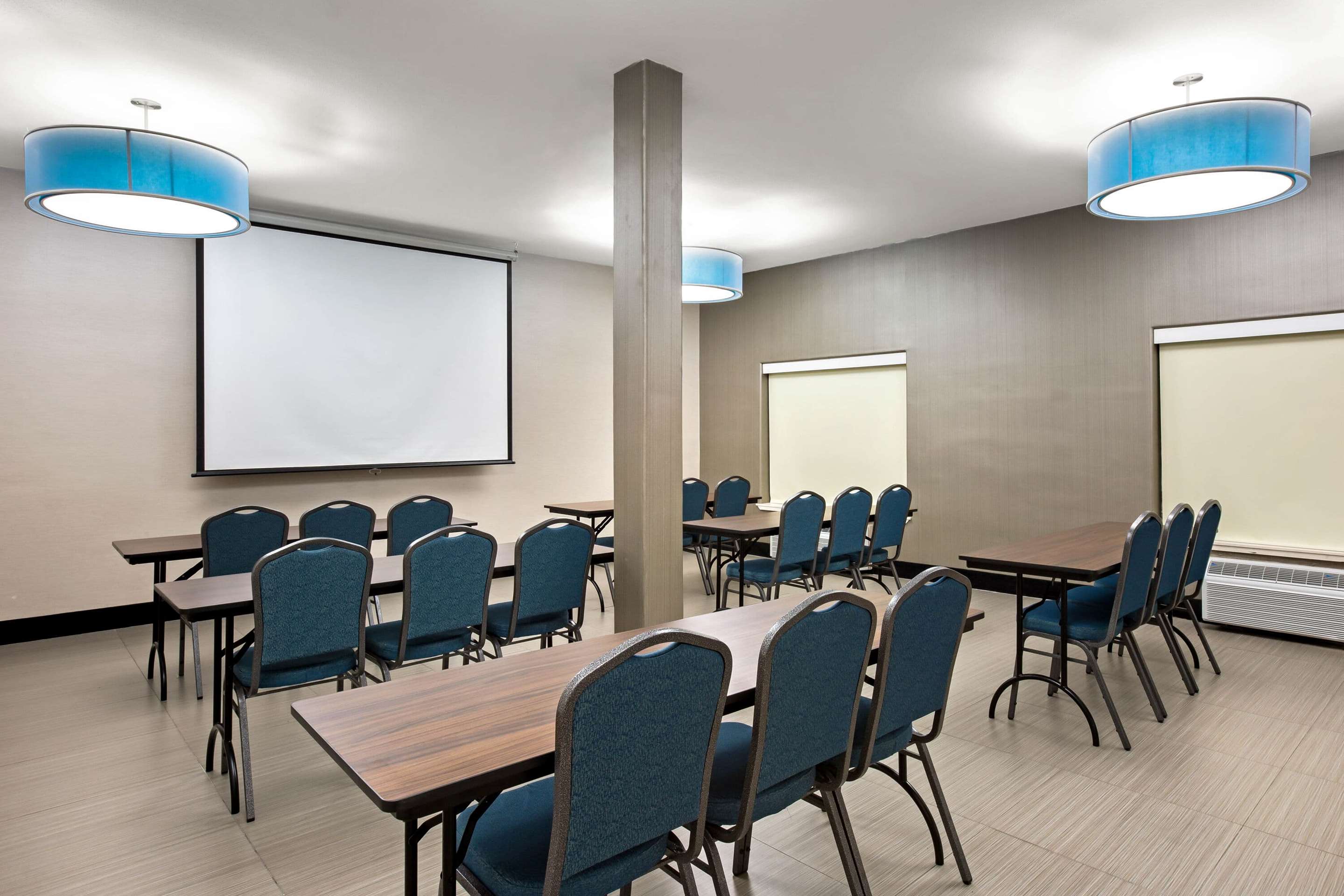 Meeting Room | La Quinta Inn & Suites by Wyndham Pharr North McAllen