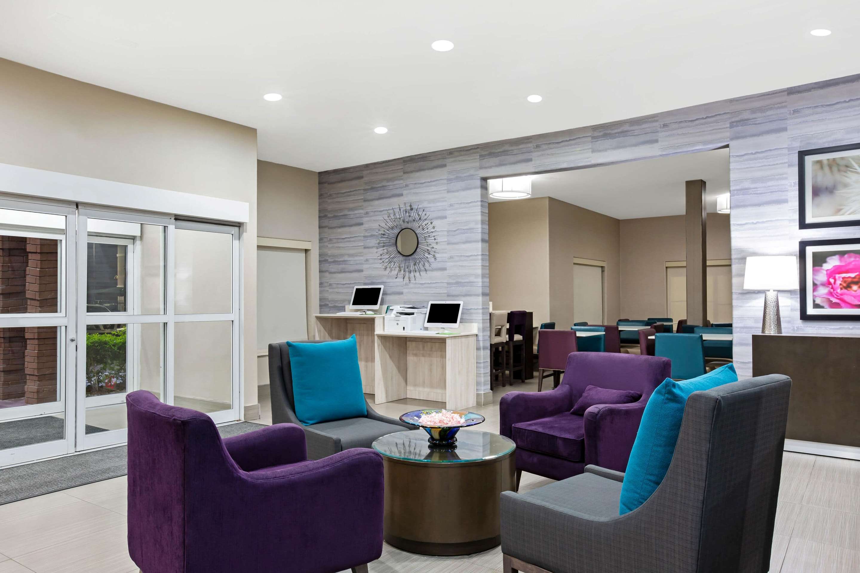 Lobby | La Quinta Inn & Suites by Wyndham Pharr North McAllen