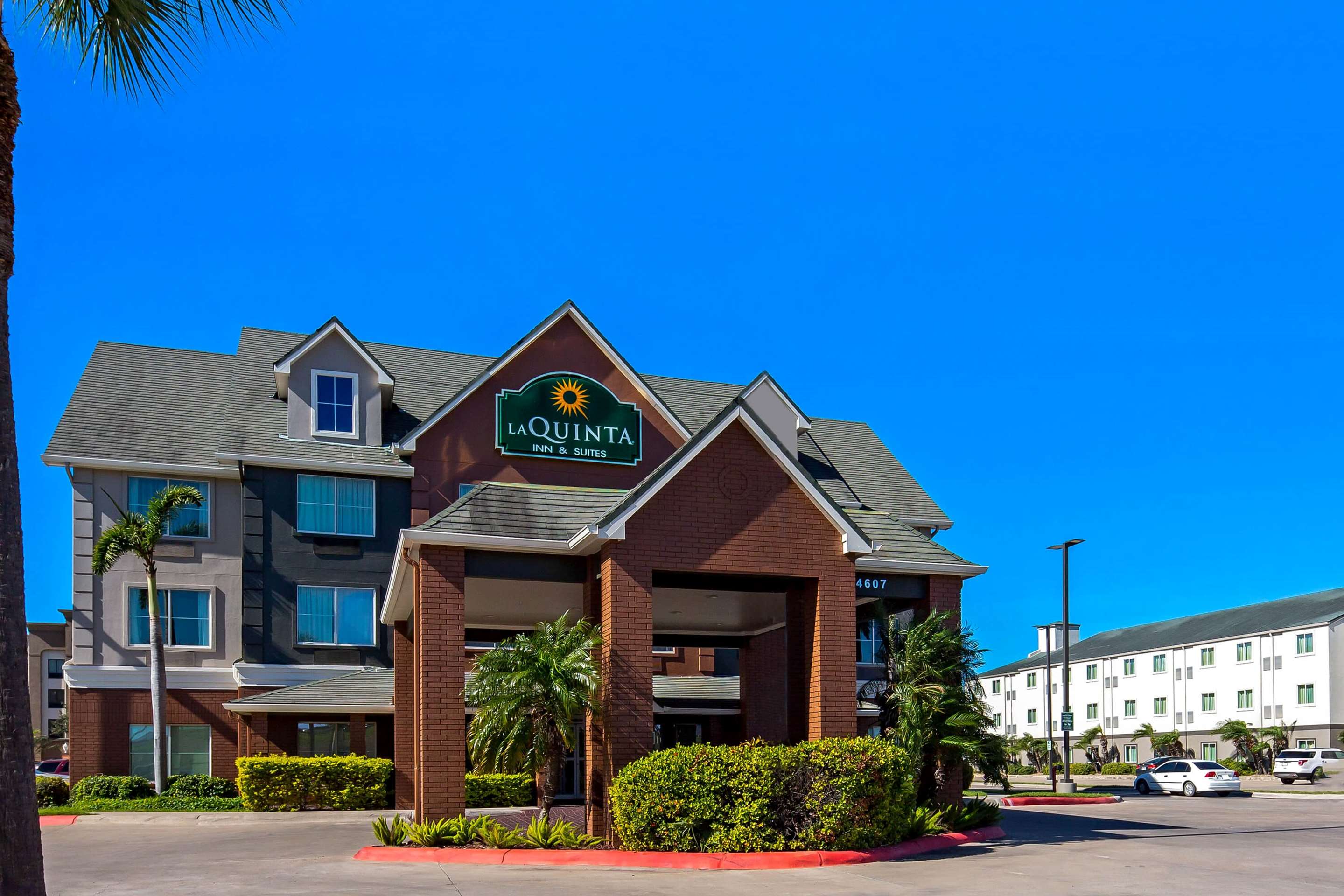 Exterior | La Quinta Inn & Suites by Wyndham Pharr North McAllen