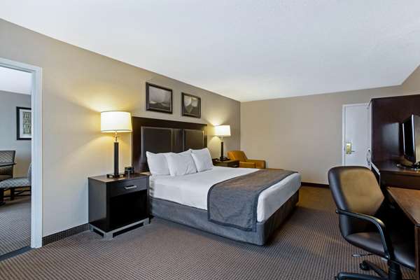 Suite - La Quinta Inn & Suites Manchester