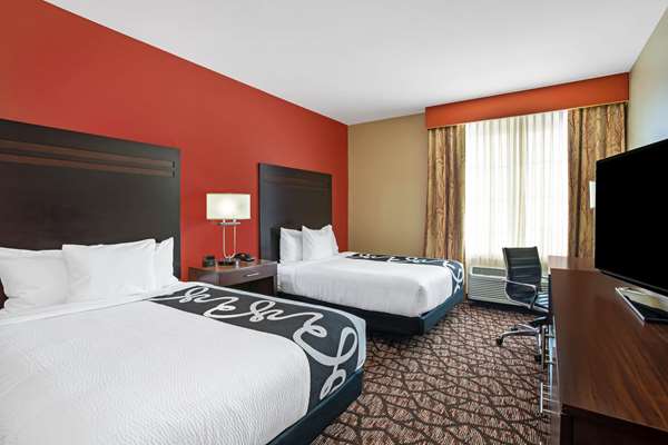  - La Quinta Inn & Suites Pecos - I-20, Exit 40