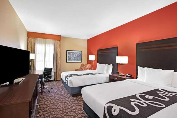  - La Quinta Inn & Suites Pecos - I-20, Exit 40