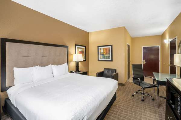  - La Quinta Inn & Suites Hot Springs