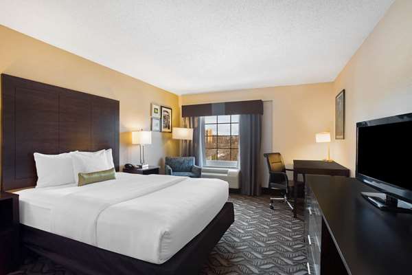  - La Quinta Inn & Suites Springfield