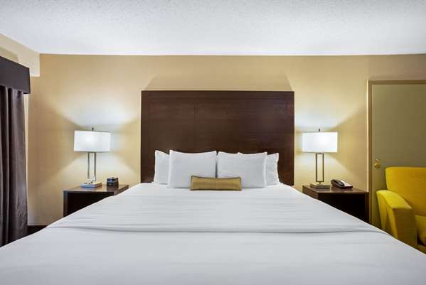  - La Quinta Inn & Suites Springfield