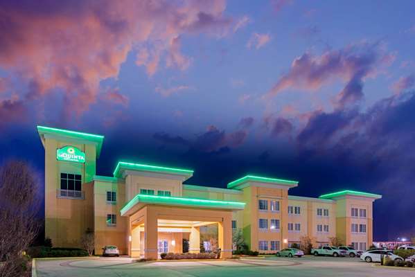 Exterior view - La Quinta Inn & Suites Muskogee