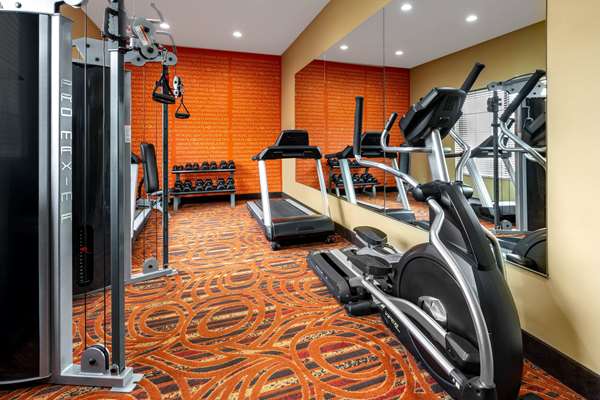 Fitness/ Exercise Room - La Quinta Inn & Suites Muskogee