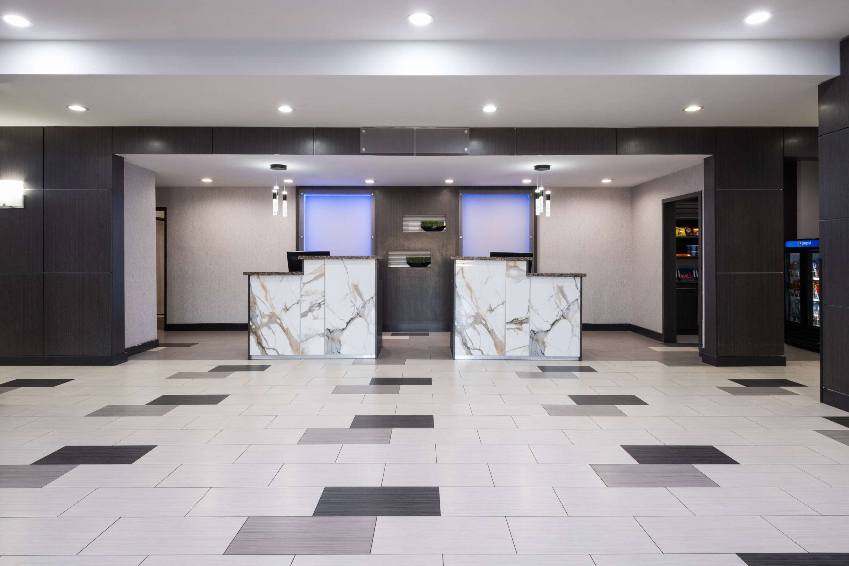 Reception | La Quinta Inn & Suites by Wyndham Muskogee