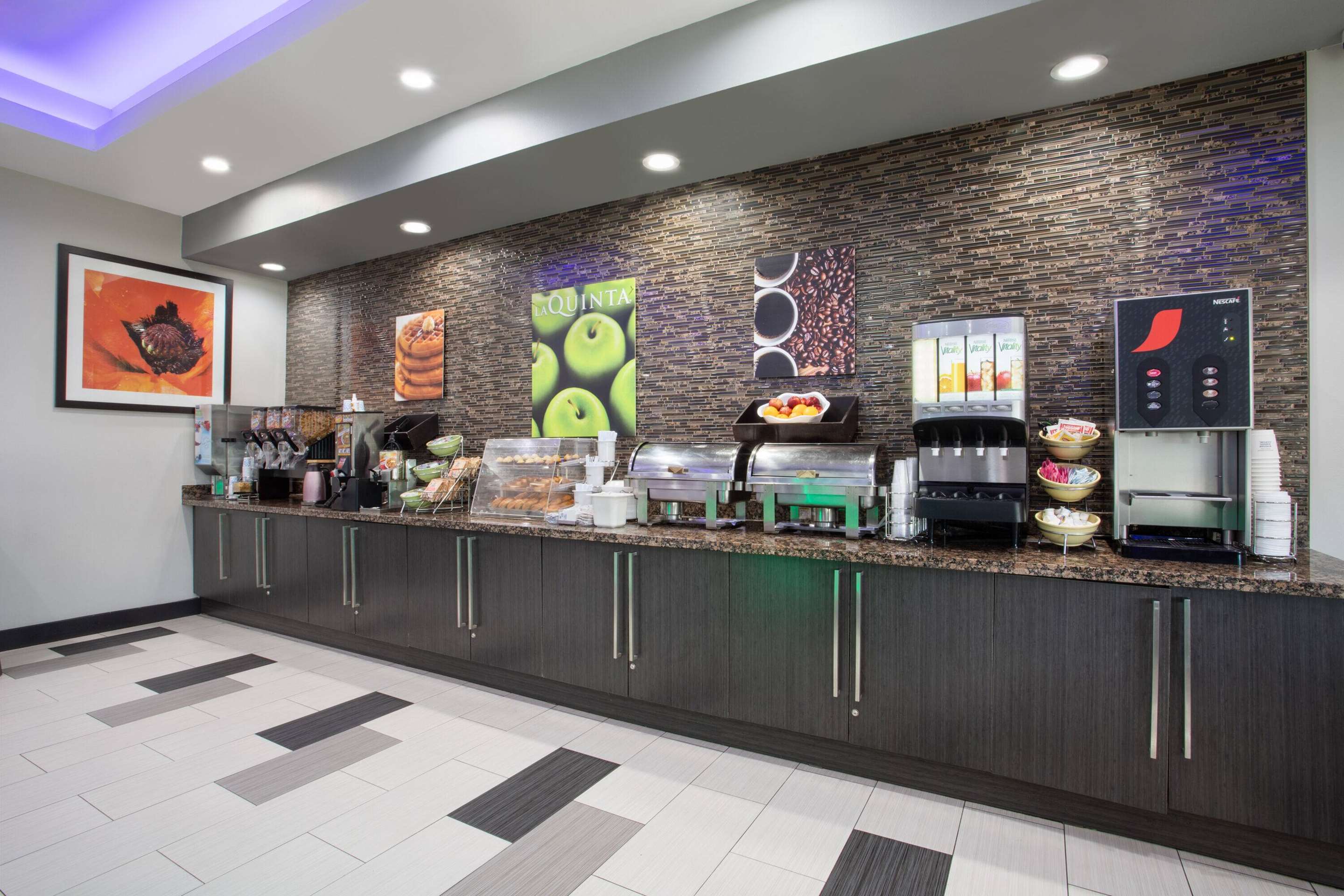 Property amenity | La Quinta Inn & Suites by Wyndham Muskogee