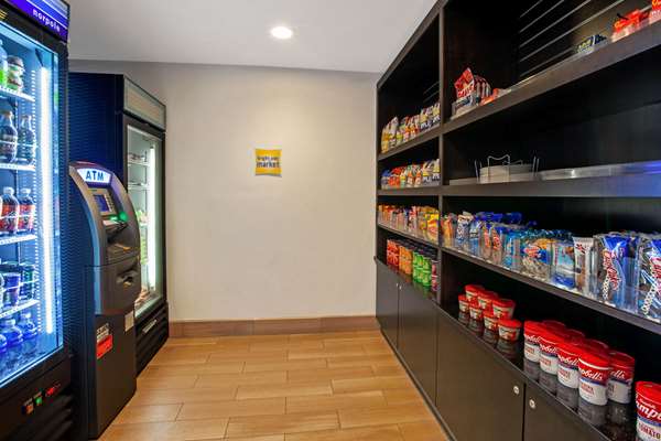  - La Quinta Inn & Suites Detroit Metro Airport Romulus