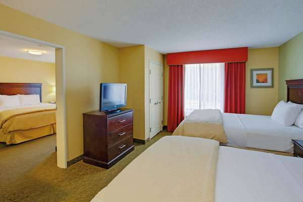 Suite - La Quinta Inn & Suites Doswell - I-95, Exit 98