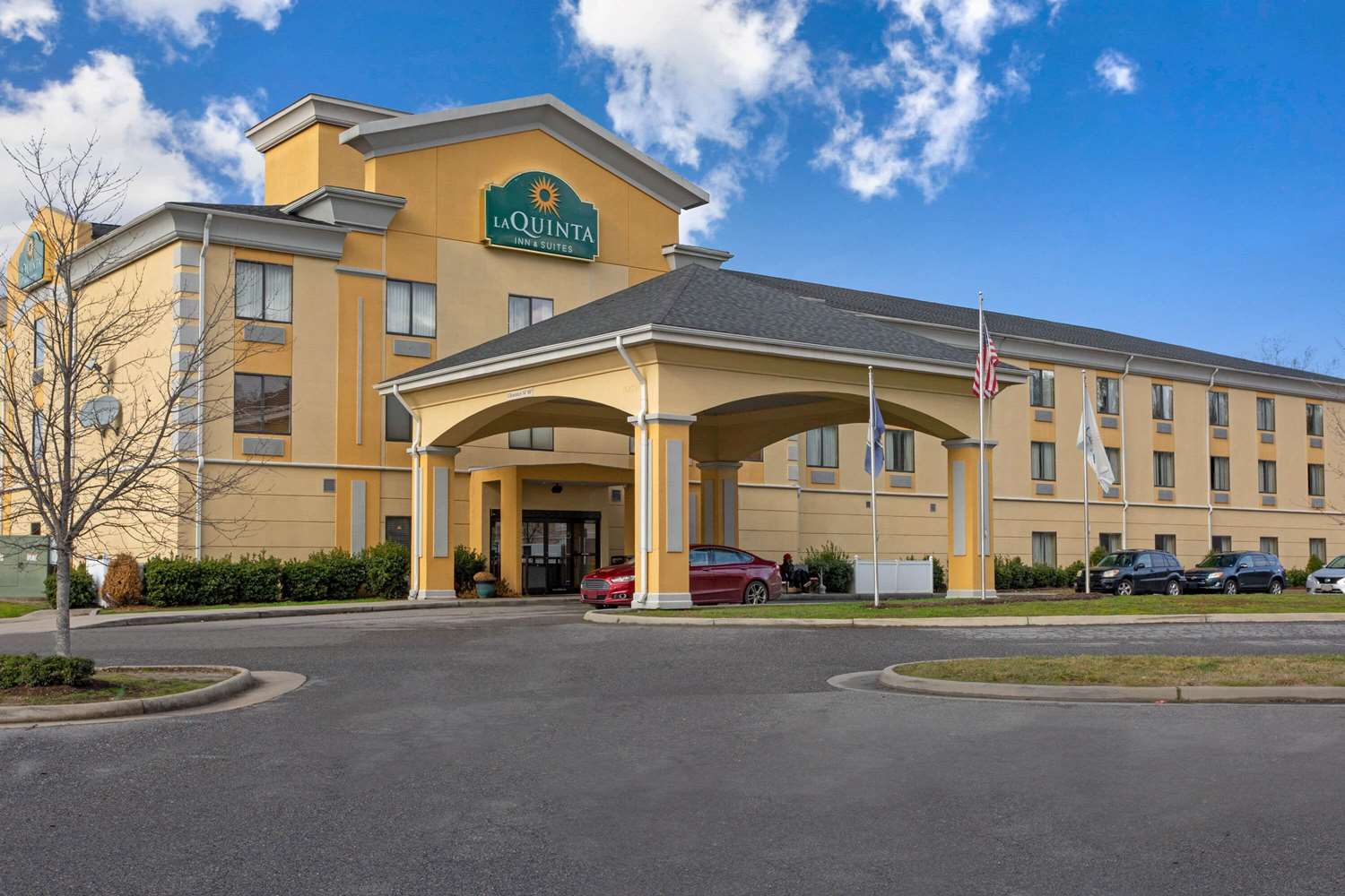 La Quinta Inn & Suites Doswell I95, Exit 98, VA See Discounts
