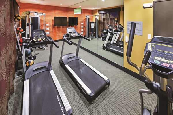 Fitness/ Exercise Room - La Quinta Inn & Suites Jourdanton
