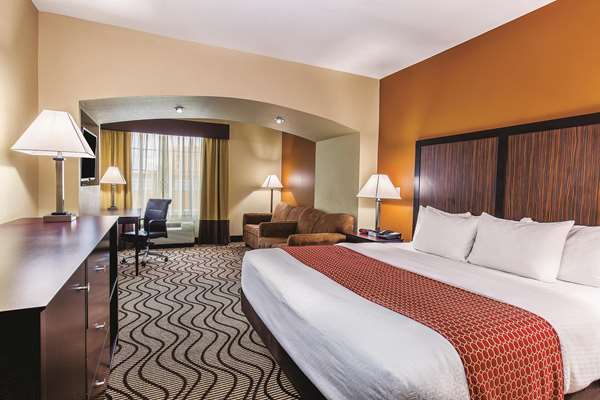  - La Quinta Inn & Suites Cotulla