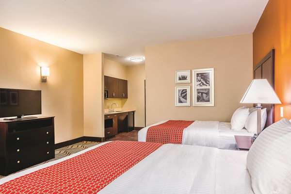  - La Quinta Inn & Suites Cotulla